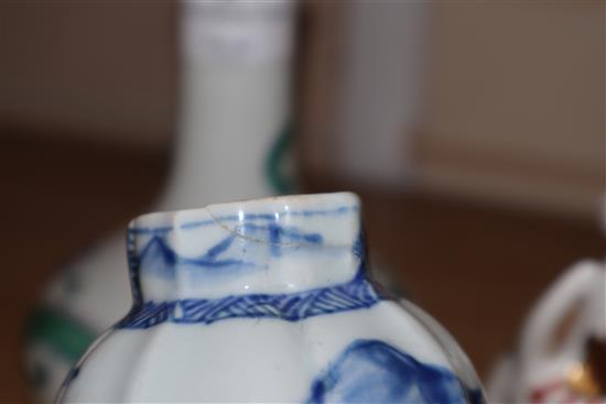 A Chinese famille verte dragon vase with Yongzheng mark and a Chinese blue and white vase tallest 18cm